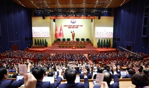Thông qua Nghị quyết Đại hội lần thứ XIV của Đảng