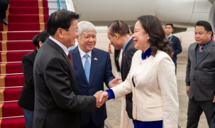 Tổng Bí thư, Chủ tịch nước Lào bắt đầu thăm cấp Nhà nước tới Việt Nam