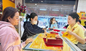 Giá vàng tăng mạnh, Ngân hàng Nhà nước lý giải nguyên nhân