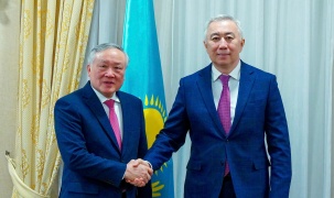 Kazakhstan sẵn sàng thúc thúc đẩy hợp tác, kết nối với với Việt Nam trong phát triển trung tâm tài chính quốc tế