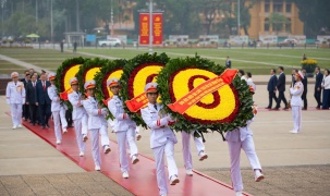 Lãnh đạo Đảng, Nhà nước vào Lăng viếng Chủ tịch Hồ Chí Minh nhân kỷ niệm 96 năm Ngày thành lập Đảng Cộng sản Việt Nam