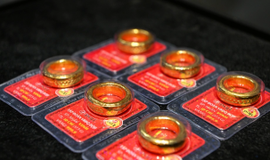 Chênh lệch giá mua, bán vàng nhẫn cao ngất ngưởng tới 4,5 triệu đồng/lượng