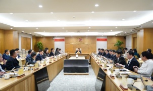 Cần đưa khu vực công trở thành 