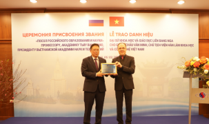 GS.VS. Châu Văn Minh được trao danh hiệu Đại sứ Khoa học và Giáo dục Liên bang Nga