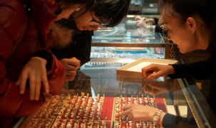 Lực lượng nhà đầu tư nhỏ lẻ Trung Quốc trong cơn sốt kim loại quý