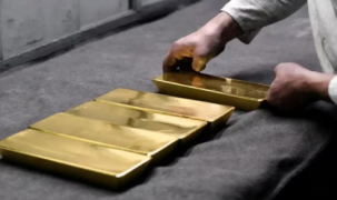 Vàng vượt trái phiếu chính phủ Mỹ trong dự trữ của các ngân hàng trung ương