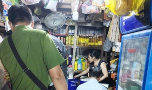 Vĩnh Long: Quản lý thị trường xử phạt cơ sở kinh doanh thuốc lá điếu nhập lậu