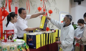 Phiên chợ 0 đồng: Xuân ấm giữa 'nhịp thở' bệnh viện