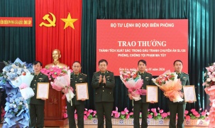 Xuân biên cương ấm áp tình quân dân của các chiến sĩ Đồn Biên phòng Cửa khẩu Quốc tế Lóng Sập