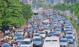 Thủ tướng: Không để xảy ra ùn tắc kéo dài trên các tuyến đường vào trung tâm Hà Nội và TPHCM