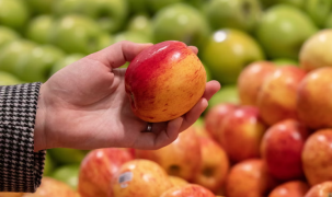 Cảnh báo: Phát hiện hơn 80% táo tươi tại Châu Âu chứa 'cocktail' thuốc bảo vệ thực vật