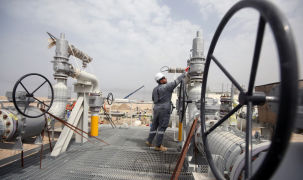 Tổng thống Trump lên tiếng khi giá dầu nhảy vọt qua mốc 100 USD/thùng