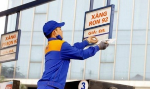 NÓNG: Giá xăng dầu đồng loạt giảm mạnh