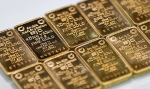 Giá vàng SJC giảm 2 phiên trong khi giá thế giới tăng