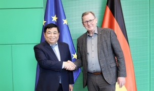 Phó Thủ tướng Chính phủ Nguyễn Chí Dũng hội kiến Phó Chủ tịch Quốc hội Đức