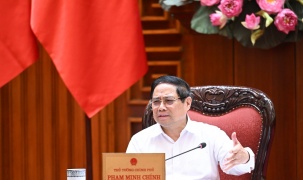 Thủ tướng: Không để thiếu nguồn cung xăng dầu; khẩn trương xây dựng kho dự trữ chiến lược