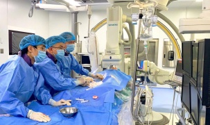Xử trí thành công ca tim bẩm sinh phức tạp bằng kỹ thuật ít xâm lấn