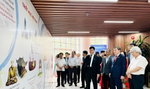 Khai mạc Khu trưng bày thành tựu khoa học xã hội 'Vững nền tảng – Sáng tương lai'