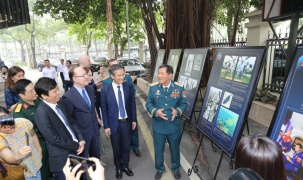 Chính thức khai mạc trưng bày 'Chuyến bay Liên hợp 37 - Biểu tượng hợp tác vũ trụ Việt Nam - Liên bang Nga'