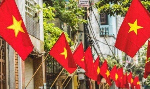 Bộ Nội vụ: Không có phương án hoán đổi nghỉ 9 ngày lễ Giỗ Tổ và 30/4