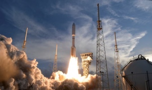 Amazon chi 11,57 tỷ USD thâu tóm công ty vệ tinh, tăng tốc cạnh tranh với Starlink