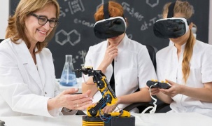 Giáo dục đại học trong thời đại 4.0: Cả thầy và trò đều phải chủ động lên mạng