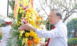 Tổng Bí thư, Chủ tịch nước Tô Lâm dâng hương tưởng niệm Tổng Bí thư Hà Huy Tập