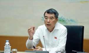 Thủ tướng Lê Minh Hưng đề nghị các đại biểu Quốc hội ủng hộ nâng ngưỡng chịu thuế với hộ kinh doanh