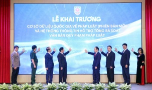 Phó Thủ tướng Lê Tiến Châu bấm nút Khai trương Cơ sở dữ liệu quốc gia về pháp luật (phiên bản mới)