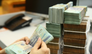 Linh hoạt trong điều hành lãi suất để ‘giữ nhịp’ dòng vốn