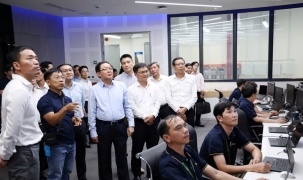 Phó Thủ tướng Hồ Quốc Dũng: Doanh nghiệp Việt cần tiên phong làm chủ AI, UAV chiến lược