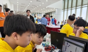 Robot Leanbot: rèn luyện học sinh phổ thông học cách đưa AI vào giải quyết bài toán thực tế