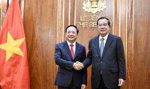 Trưởng Ban Tuyên giáo và Dân vận Trung ương thăm làm việc tại Campuchia