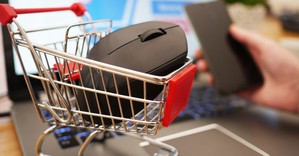 Siết trách nhiệm nền tảng số trước làn sóng hàng giả trực tuyến