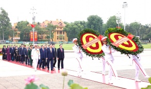 Lãnh đạo Đảng, Nhà nước vào Lăng viếng Chủ tịch Hồ Chí Minh