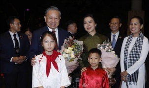 Tổng Bí thư, Chủ tịch nước Tô Lâm và Phu nhân bắt đầu thăm cấp Nhà nước Cộng hòa Singapore