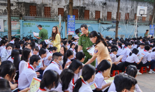 Công khai đường dây nóng tiếp nhận phản ánh về bạo lực học đường
