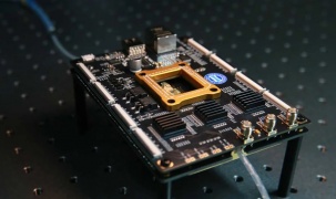 Startup Trung Quốc sản xuất chip quang tử không cần máy quang khắc DUV
