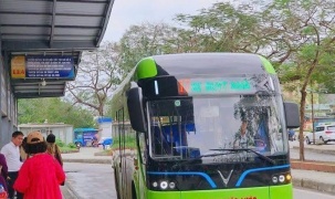 Hà Nội phát hành miễn phí thẻ xe buýt gắn chip cho hành khách thuộc diện ưu tiên