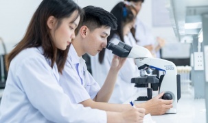 Điểm sàn khối y dược miền Bắc biến động, nhiều trường nâng ngưỡng với ngành hot