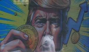Các tài liệu công khai cho thấy Trump đã đầu tư lợi nhuận từ tiền điện tử vào cổ phiếu và trái phiếu