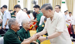 Tổng Bí thư, Chủ tịch nước: Tiếp tục rà soát, giải quyết đầy đủ chính sách đối với người có công và thân nhân