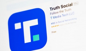 Truth Social sẽ bán quyền truy cập nhanh hơn cho các nhà đầu tư vào các bài đăng có khả năng gây biến động thị trường của Trump