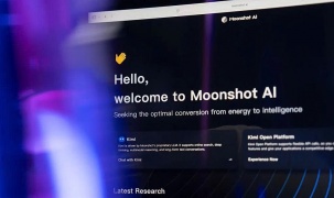 Căng thẳng AI leo thang: Mỹ dọa trừng phạt Moonshot vì nghi án 