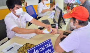 Bộ Nội vụ đề xuất tăng lương tối thiểu 7,8%