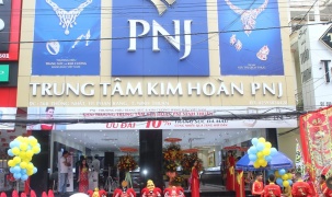 Khó khăn chồng chất với PNJ: Cổ phiếu đồng loạt bị cắt margin, vàng bị nhiều nơi từ chối