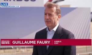 Boeing và Airbus hoãn cuộc đua máy bay mới, ưu tiên giao đơn hàng
