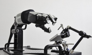 Honda trở lại đường đua robot với 