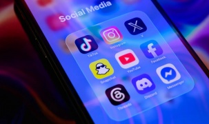 Myspace hướng tới sự trở lại như một 'liều thuốc bổ' cho nạn mệt mỏi mạng xã hội nhưng đây có thể là một chặng đường dài