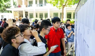 Điểm chuẩn đại học 2026: Hàng loạt ngành lập đỉnh, AI chạm mức tuyệt đối